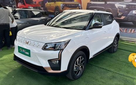 mahindra XUV 400 facelift
